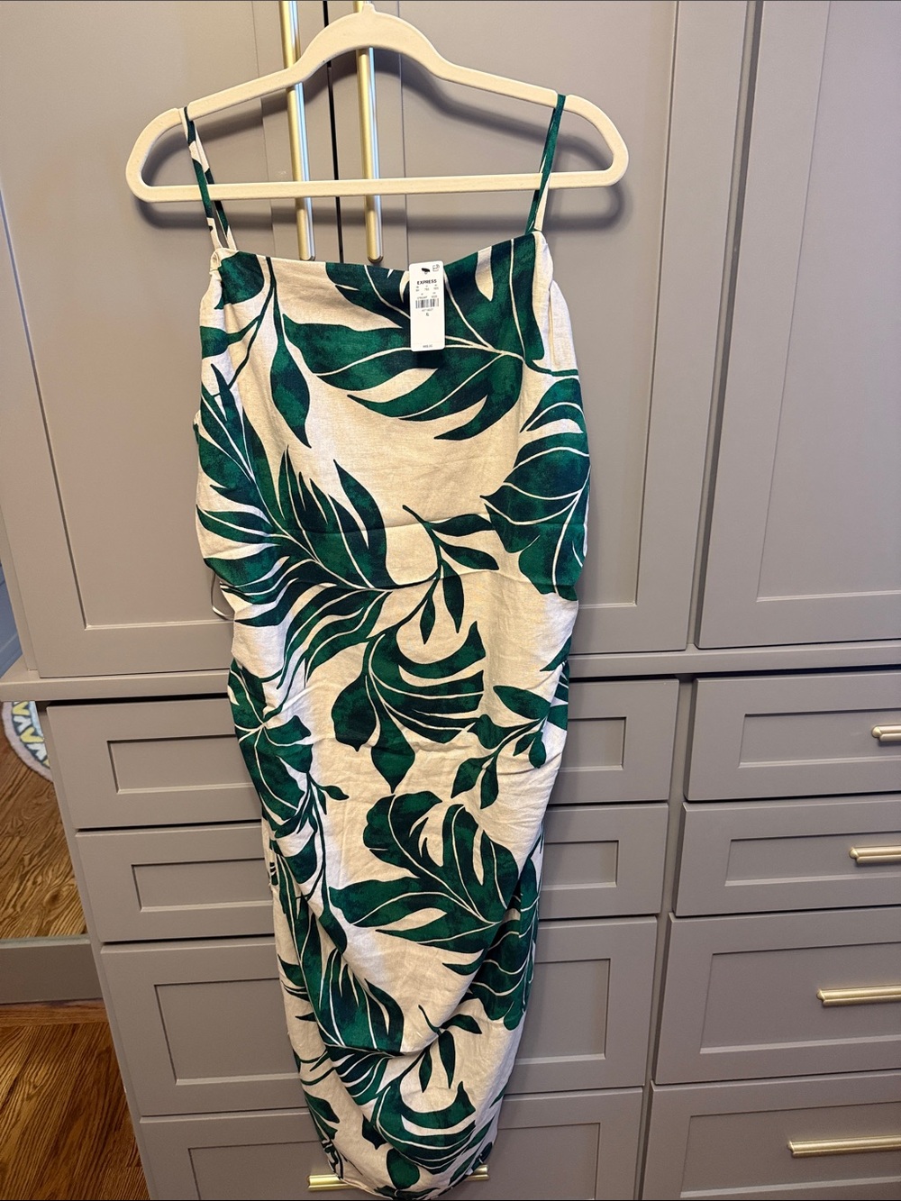 Express, Green Leaf Print Spaghetti Strap Dress